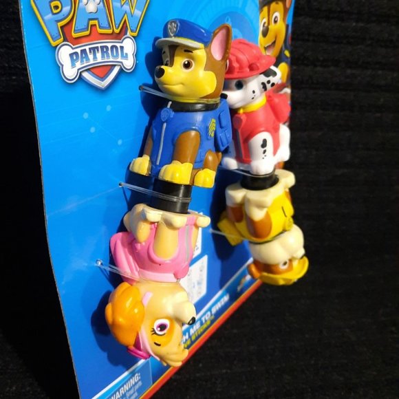 ⚪ $ 9.00 Paw Patrol Kid’s Teach Me To Swim Pool Dive Sticks - Picture 4 of 5